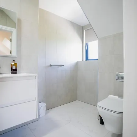 Ocean Breeze 4 Bedroom With Sea Views Near Appartement